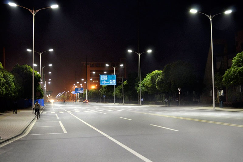 Đèn đường LED Philips cung cáp ánh sáng tốt 