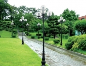 Cách lựa chọn và bố trí cột đèn trang trí sân vườn tại Đà Nẵng 
